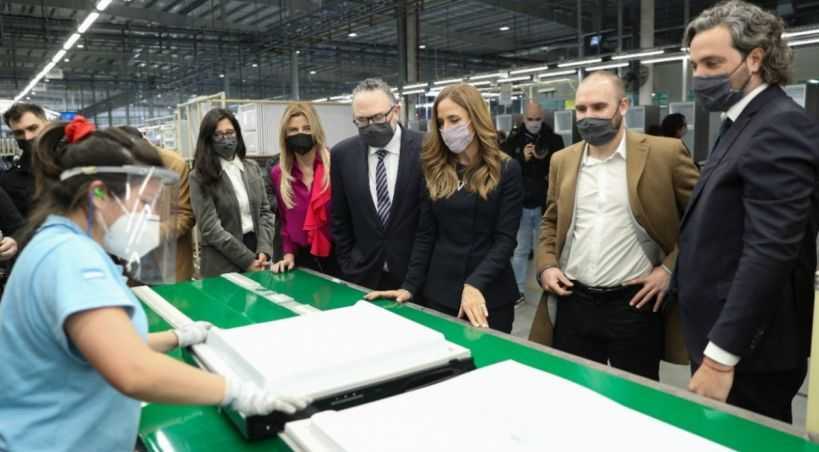 El Gobierno relanzó Ahora 12, con más rubros y la posibilidad de financiar compras en 24 y 30 cuotas