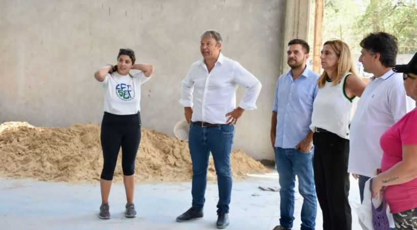 Almirante Brown: El Municipio realiza obras en más de 70 escuelas para el inicio del ciclo lectivo 2023