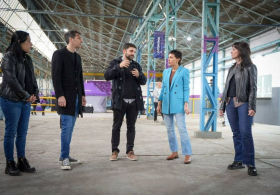Mayra Mendoza visitó el nuevo edificio de la agencia de ordenamiento urbano y vial en Quilmes Oeste