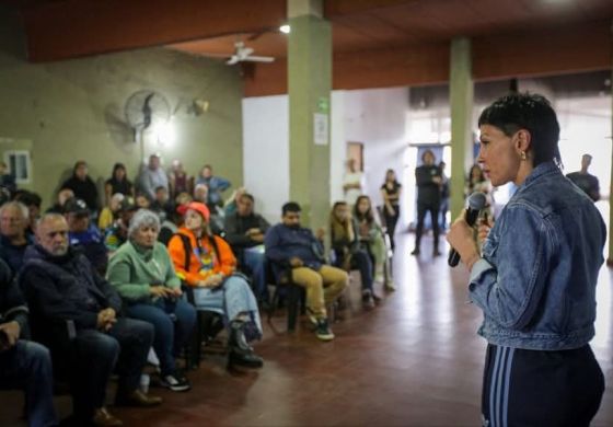 Mayra Mendoza anunció una nueva bajada de la Autopista en Ezpeleta y llamó a frenar a Milei desde el Congreso