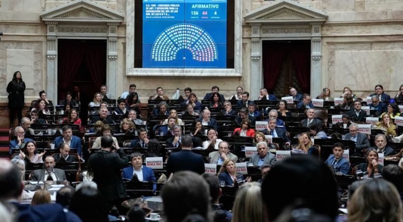 Diputados: Una sesión que busca poner límites al poder presidencial y escándalos en el oficialismo