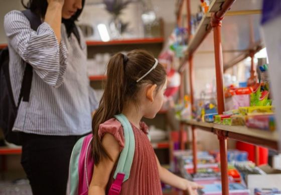 La Canasta de Crianza subió fuerte sobre la inflación y criar un hijo ya puede costar más de 600 mil pesos mensuales