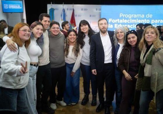 Lomas de Zamora: Otermín presentó junto a Wado de Pedro el Programa de Fortalecimiento para la Educación Técnica 